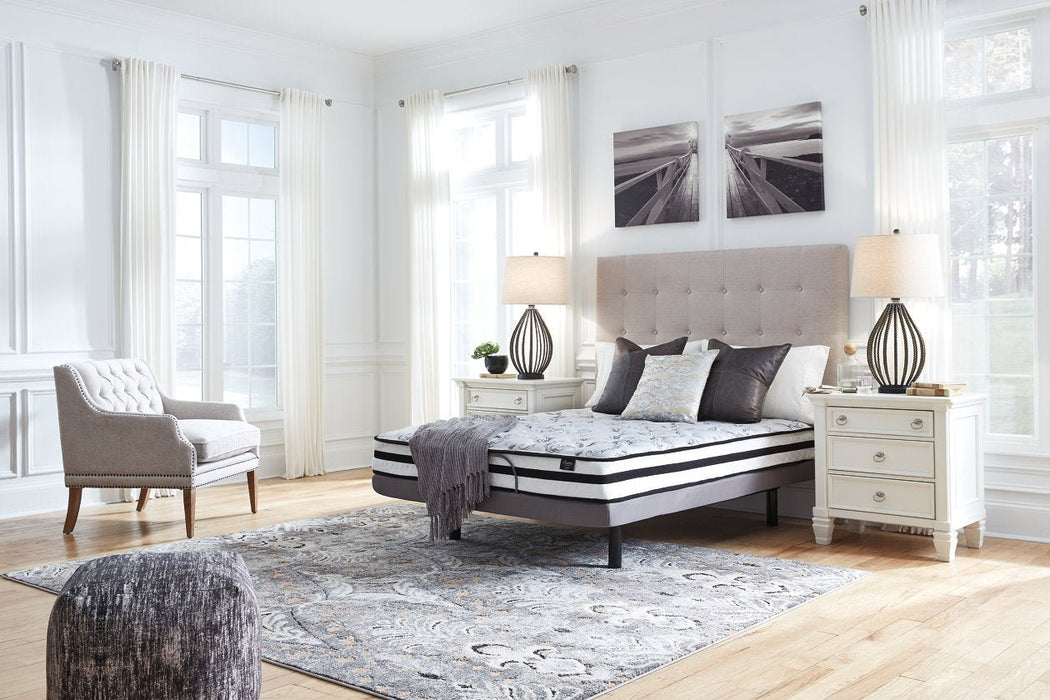 8 Inch Chime Innerspring White Queen Mattress in a Box - Gate FurnitureQueen Mattress