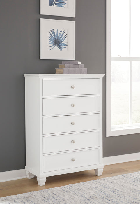 Fortman White Chest of Drawers