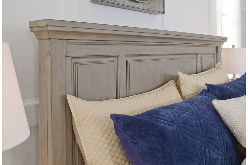 Lettner Light Gray California King Panel Bed -  Ashley - Lara Furniture