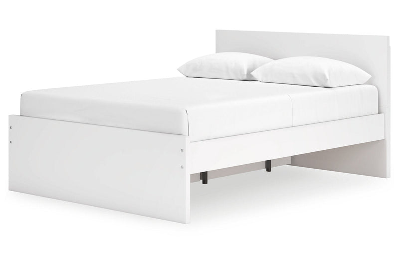 Onita White Queen Platform Bed with 1 Side Storage - Lara FurnitureQueen Bed
