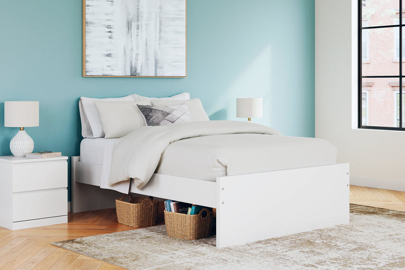 Onita White Full Platform Bed from Ashley - Lara Furniture