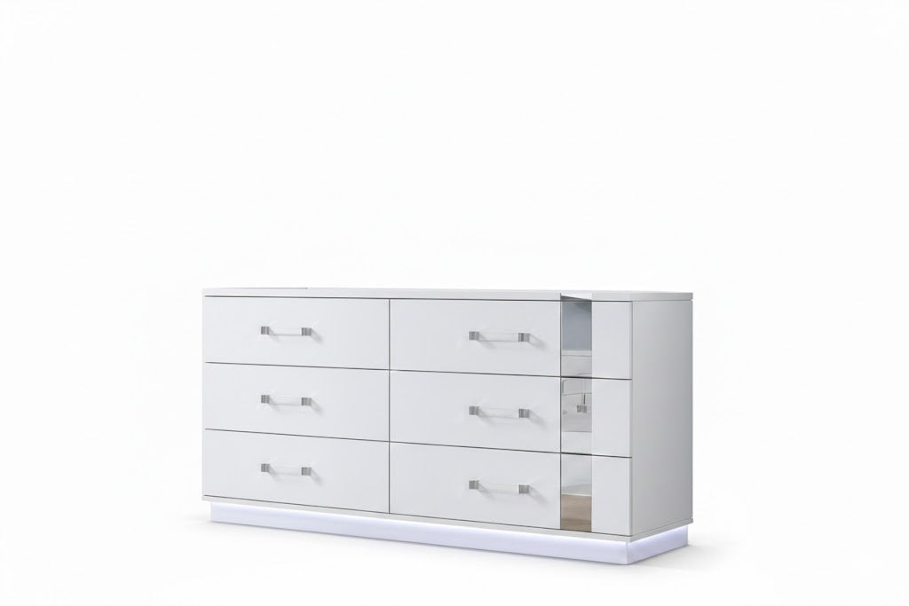 Hailey Dresser