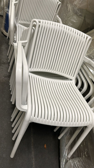 Polypropylene Table With 4 Chair