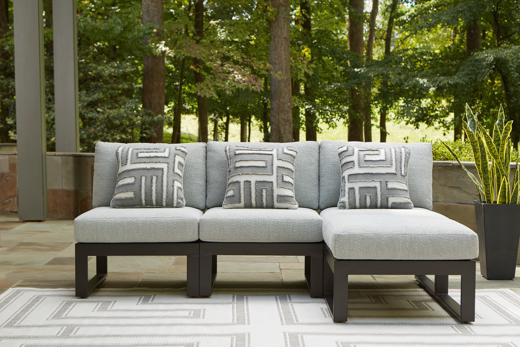 Beachloft 3-Piece Outdoor Sectional With Ottoman