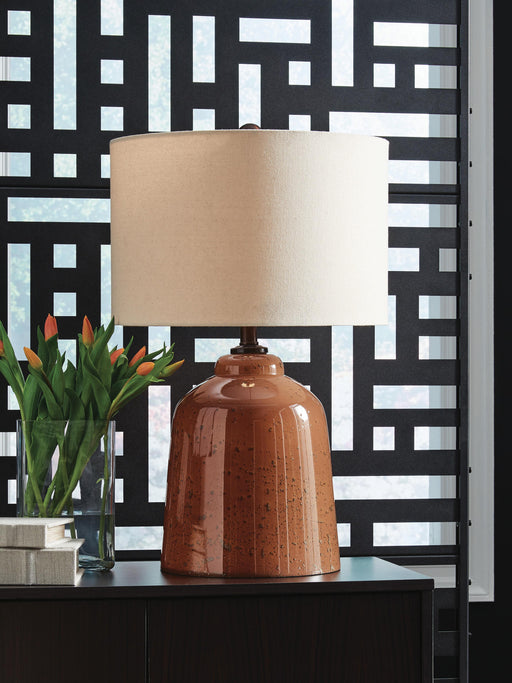 Aaleahya Rust Table Lamp - L430904