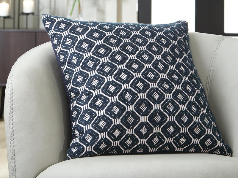 Abra Black/Ivory Pillow (Set of 4) - A1001109