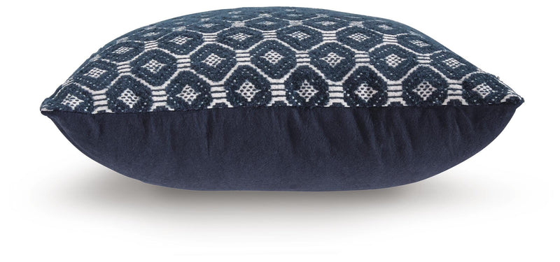 Abra Black/Ivory Pillow (Set of 4) - A1001109