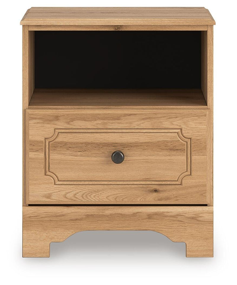Aleaport King Panel Bed with Chest and Nightstand in Warm Brown - PKG022653