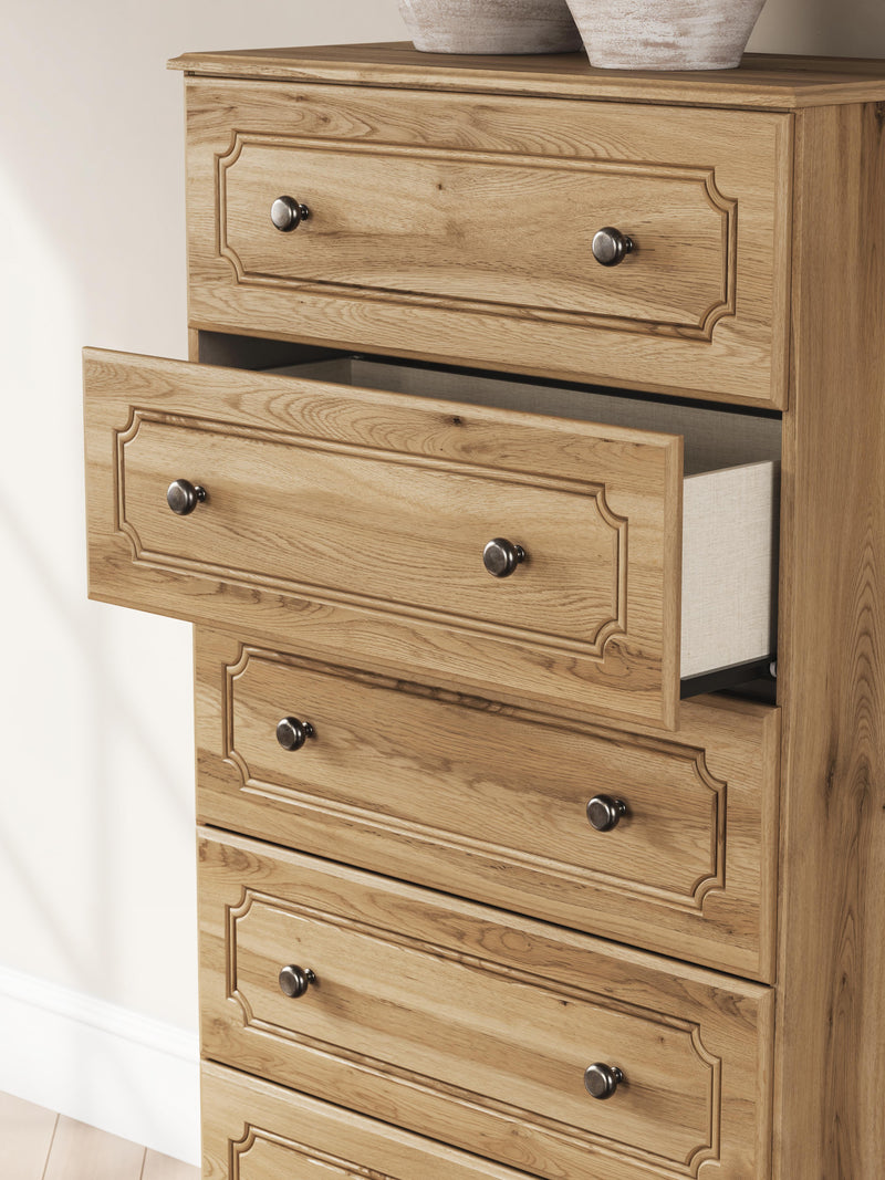 Aleaport King Panel Bed with Chest and Nightstand in Warm Brown - PKG022653