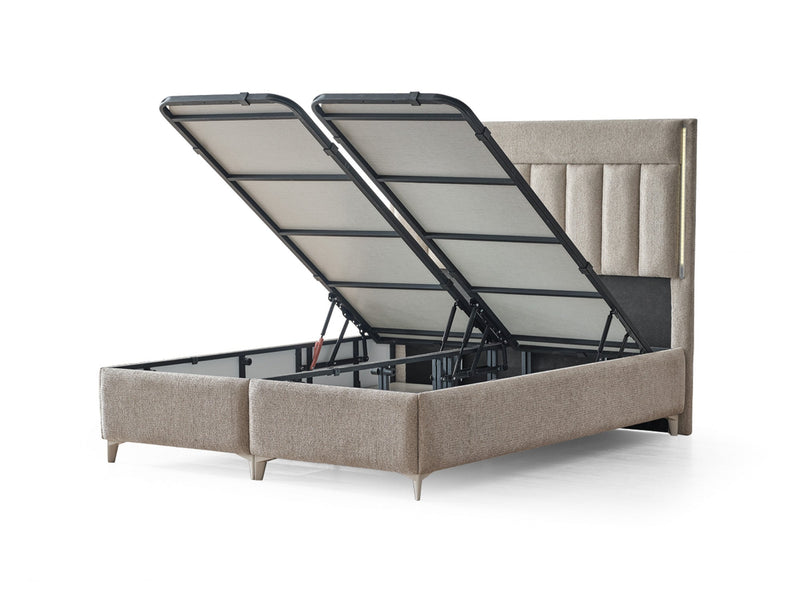 Alessa Al Bedroom (Queen Frame With Headboard & Dresser With Mirror & 2 Nightstand) - 200-ALT-ALE-QB-SET