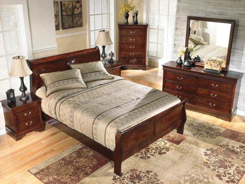 Alisdair Reddish Brown Sleigh Bedroom Set - Lara FurnitureBedroom Set