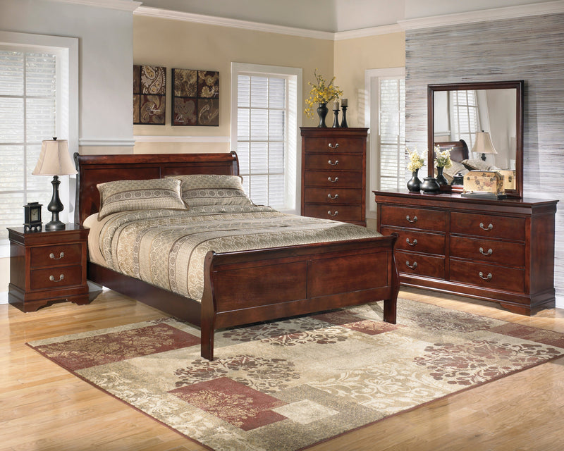 Alisdair Reddish Brown Sleigh Bedroom Set - Lara FurnitureBedroom Set