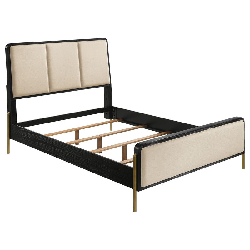 Arini 4-piece Eastern King Bedroom Set Cream and Black - 224331KECRM-S4