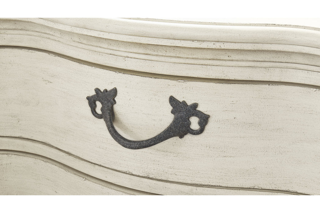 Arlendyne Antique White Upholstered Bedroom Set - Gate FurnitureBedroom Set