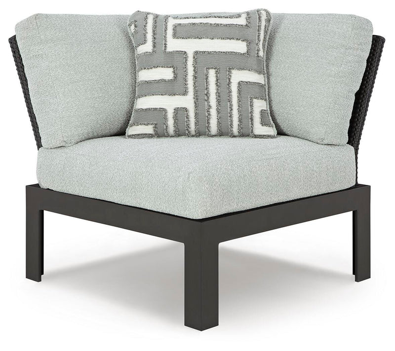 Beachloft Black/Gray 6-Piece Outdoor Sectional - P490P1