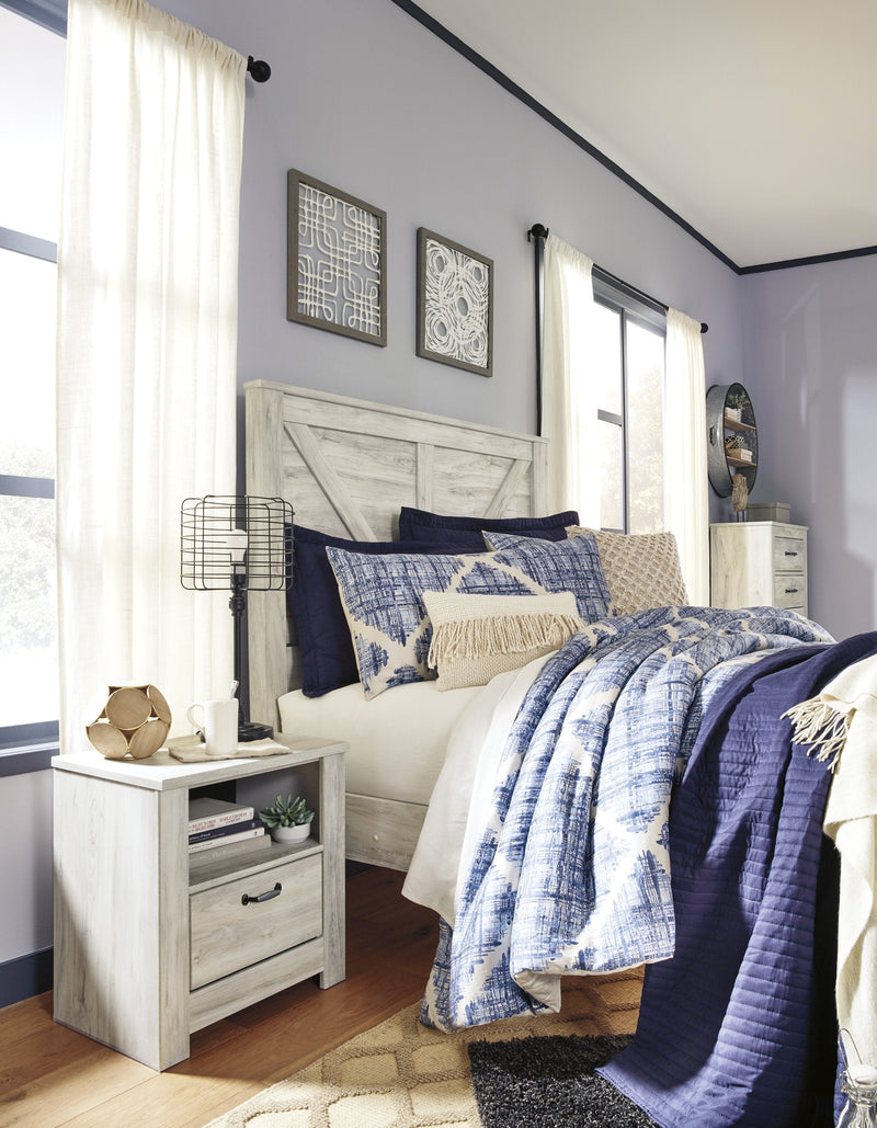 Bellaby Whitewash Queen Crossbuck Panel Bed - Lara FurnitureQueen Bed