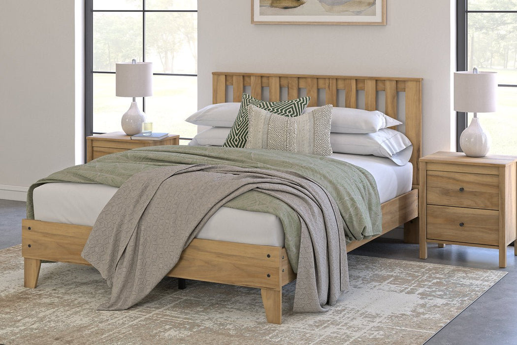 Bermacy Light Brown Queen Platform Panel Bed - Gate FurnitureQueen Bed