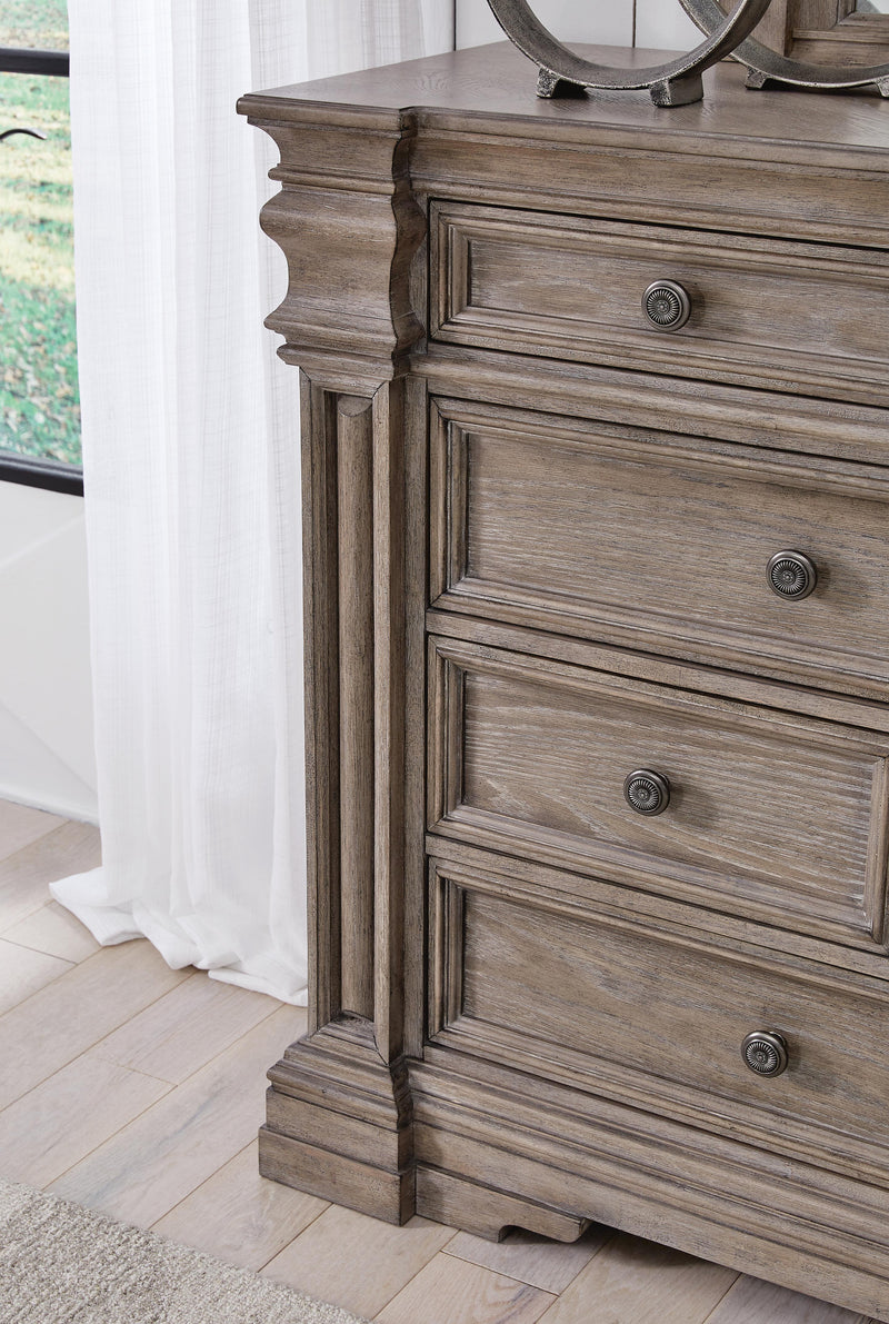 Blairhurst California King Panel Bed, Dresser and 2 Nightstands in Light Grayish Brown - PKG017007