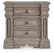 Blairhurst King Panel Bed, Dresser and 2 Nightstands in Light Grayish Brown - PKG016998