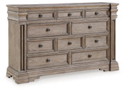 Blairhurst Light Grayish Brown Dresser - B916-31