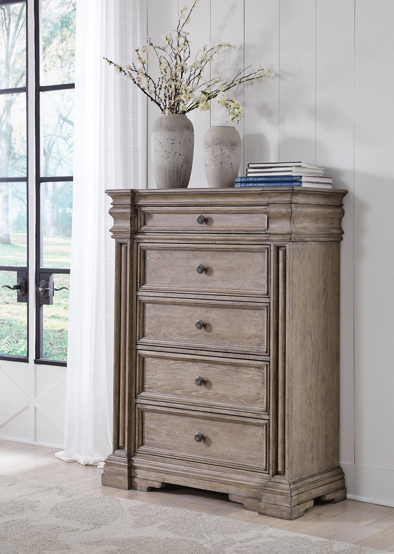 Blairhurst Light Grayish Brown King Panel Bed, Dresser, Chest and 2  Nightstands - B916B11