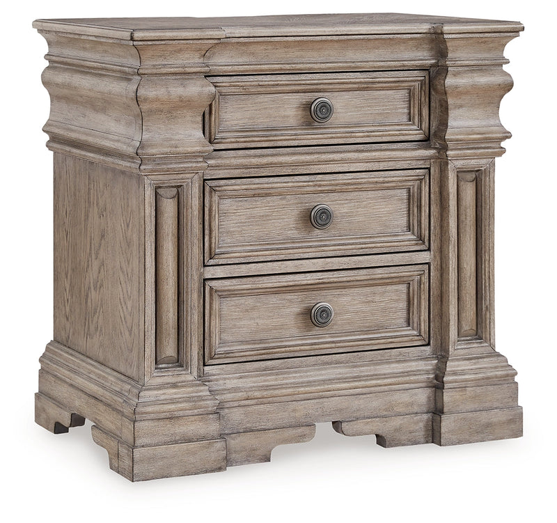 Blairhurst Queen Panel Bed with Mirrored Dresser, Chest and Nightstand in Light Grayish Brown from Ashley - Lara Furniture
