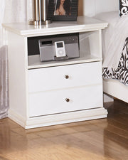 Bostwick Shoals Twin Panel Bed with Dresser and Nightstand in White from Ashley - Lara Furniture