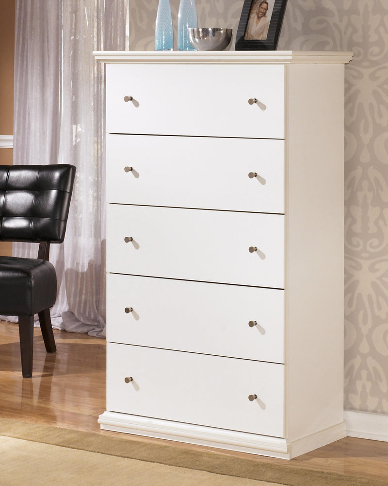 Bostwick Shoals White Queen Panel Bed, Chest and 2 Nightstands - B139B59