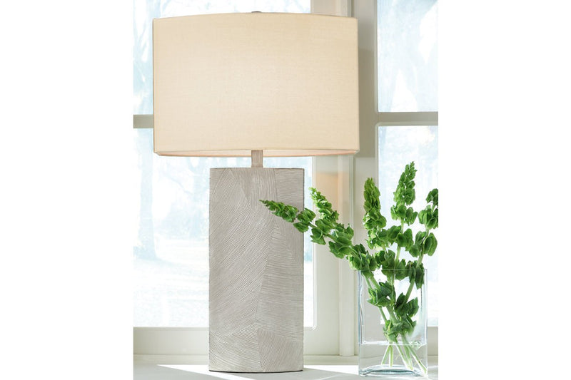 Bradard Brown Table Lamp - Lara FurnitureTable Lamp