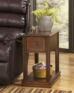 Breegin Brown Chairside End Table - Lara FurnitureEnd Table Chair Side