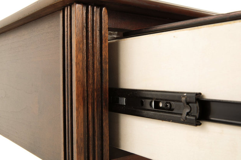 Breegin Brown Chairside End Table - Lara FurnitureEnd Table Chair Side