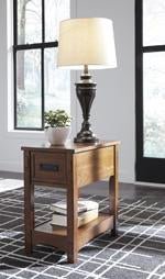 Breegin Brown Chairside End Table - Lara FurnitureEnd Table Chair Side