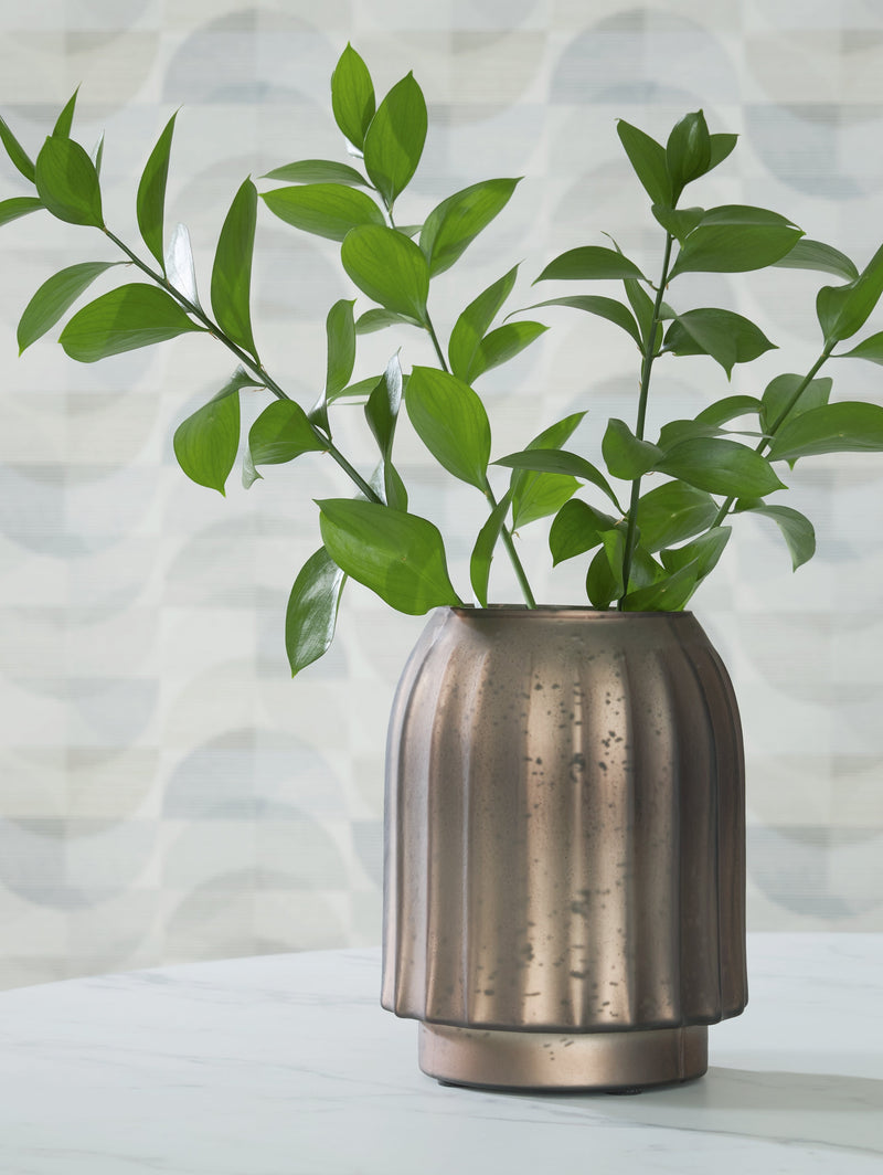 Briarcott Brown Vase - A2000703
