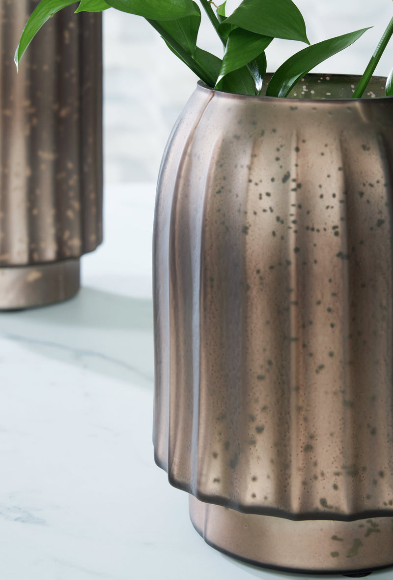 Briarcott Brown Vase - A2000703