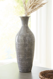 Brockwich Vase - Gate FurnitureVase