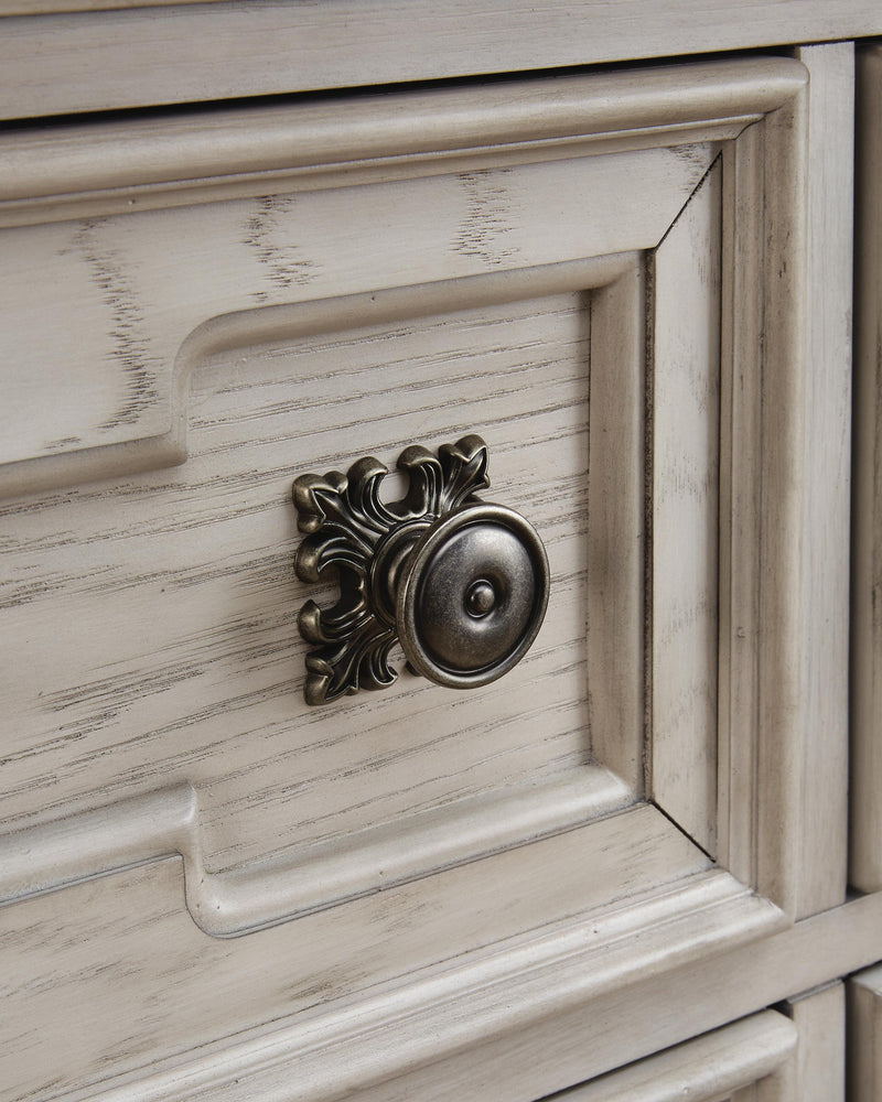Bruchandi Antique White Dresser - PCB948-31