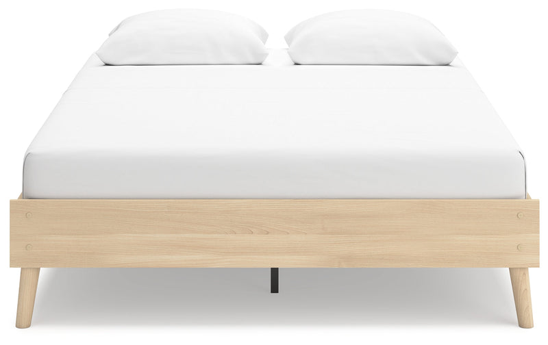 Cabinella Queen Platform Bed with Dresser and Chest in Tan - PKG017294