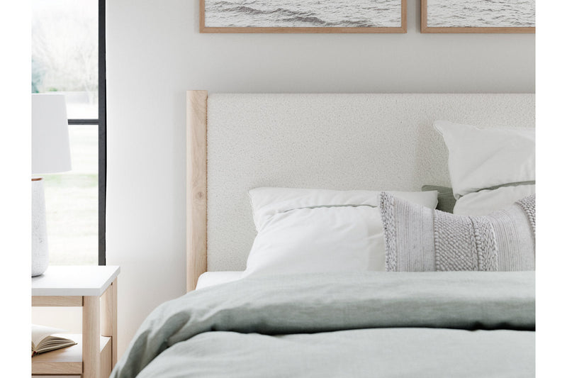 Cadmori Two - tone Queen Upholstered Platform Bed - Gate FurnitureQueen Bed
