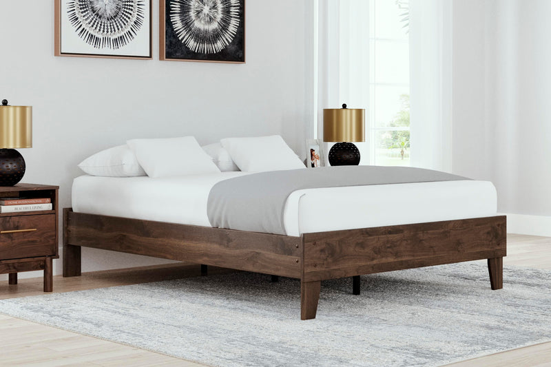 Calverson Full Platform Bed, Dresser and 2 Nightstands in Mocha - PKG017838