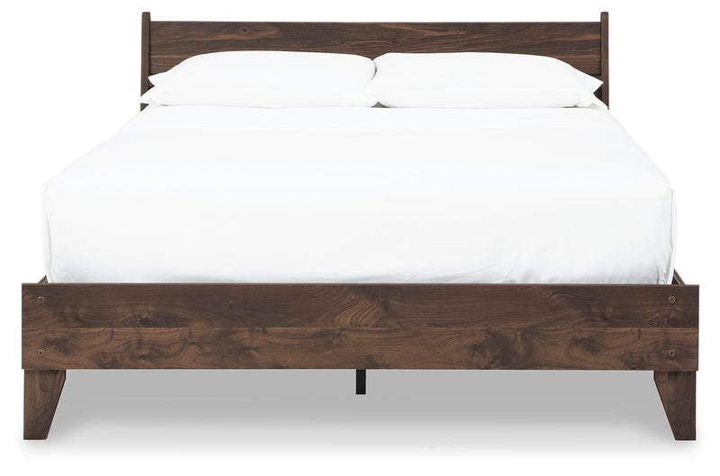 Calverson Queen Panel Platform Bed, Dresser, Chest and Nightstand in Mocha - PKG017864