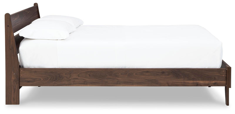 Calverson Queen Panel Platform Bed, Dresser, Chest and Nightstand in Mocha - PKG017864