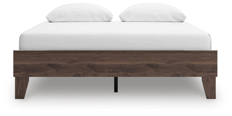 Calverson Queen Platform Bed and Dresser in Mocha - PKG017851