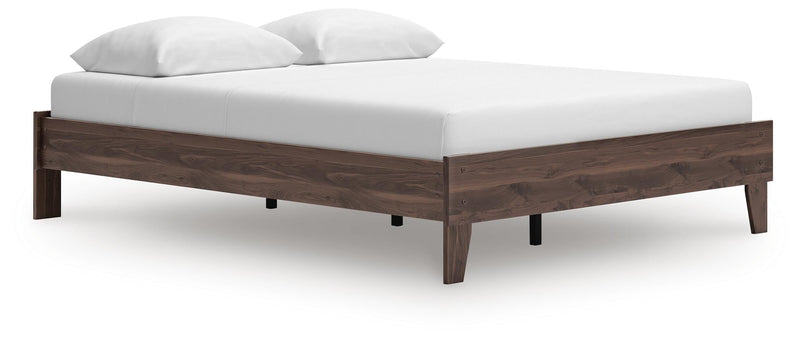 Calverson Queen Platform Bed, Dresser and 2 Nightstands in Mocha - PKG017855