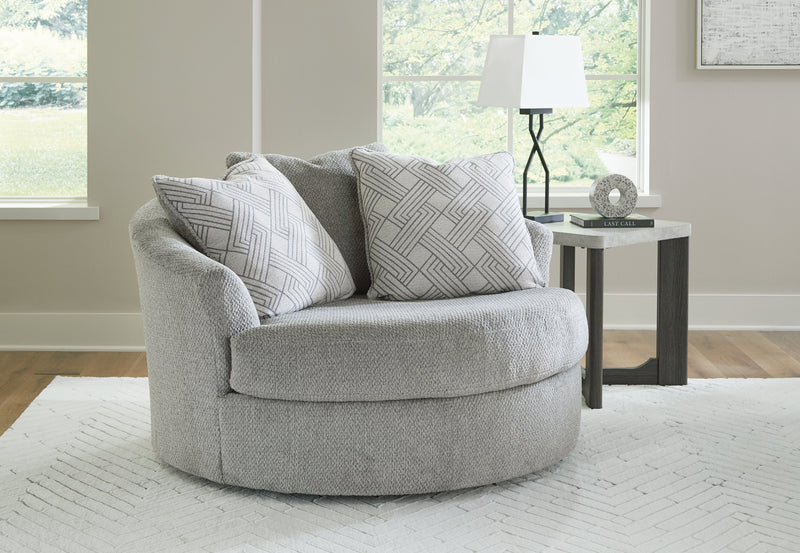 Casselbury Oversized Swivel Accent Chair - Lara FurnitureChair