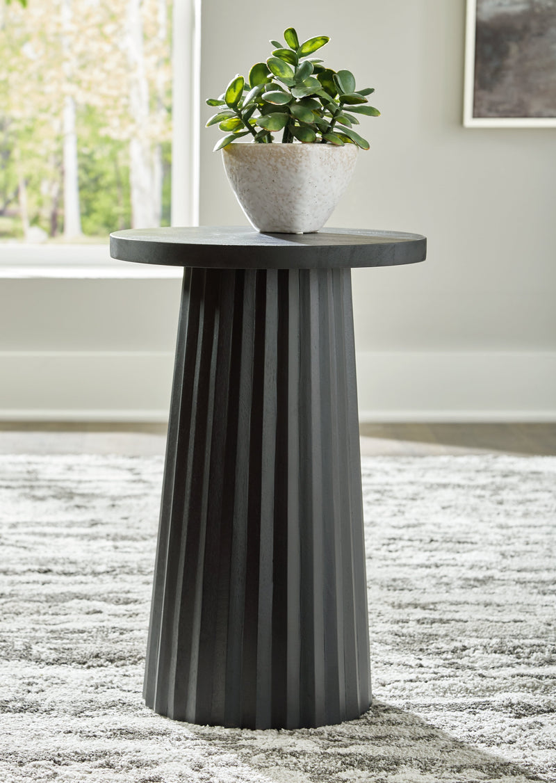 Ceilby Black Accent Table - A4000603