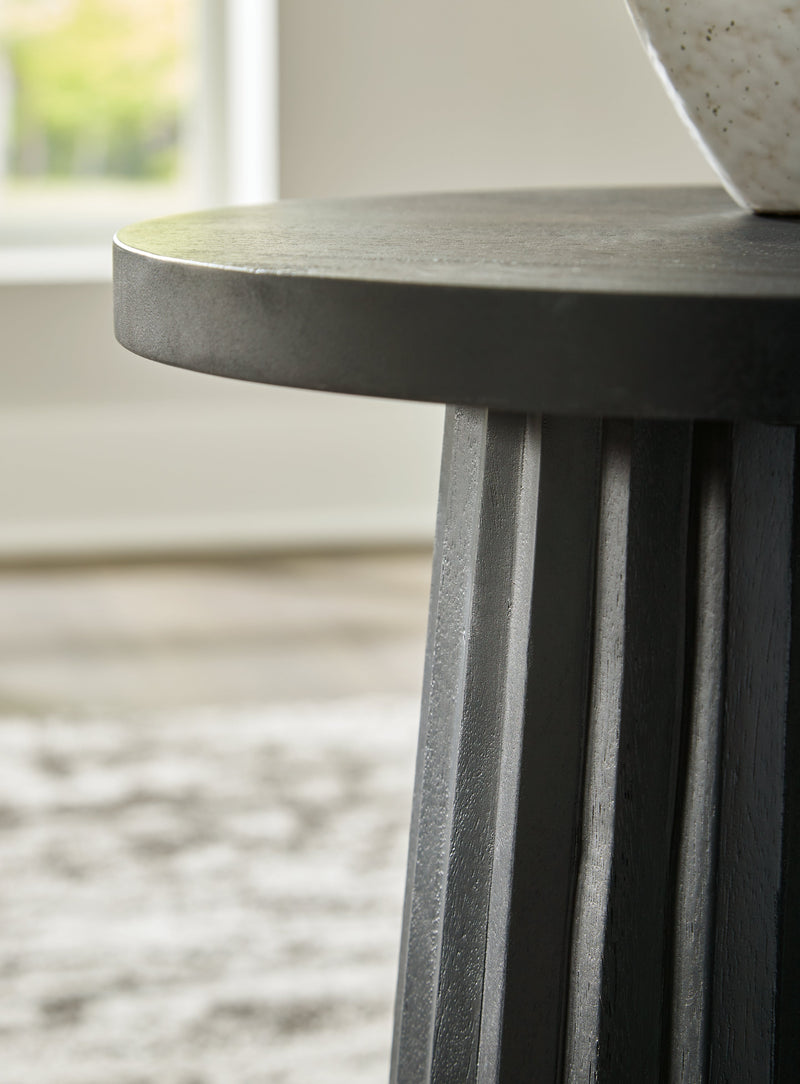 Ceilby Black Accent Table - A4000603