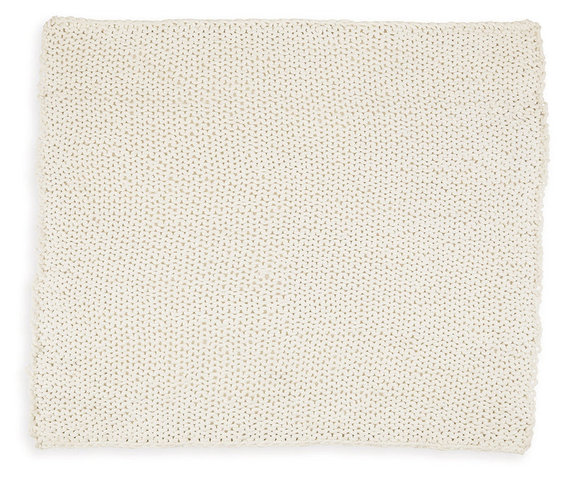 Chaddon Ivory Throw - A1001060T