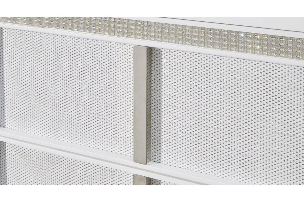 Chalanna White Queen Upholstered Storage Bed - Gate FurnitureQueen Bed