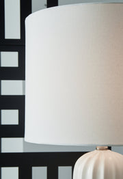 Clarkland Table Lamp (Set of 2) - Lara FurnitureTable Lamp