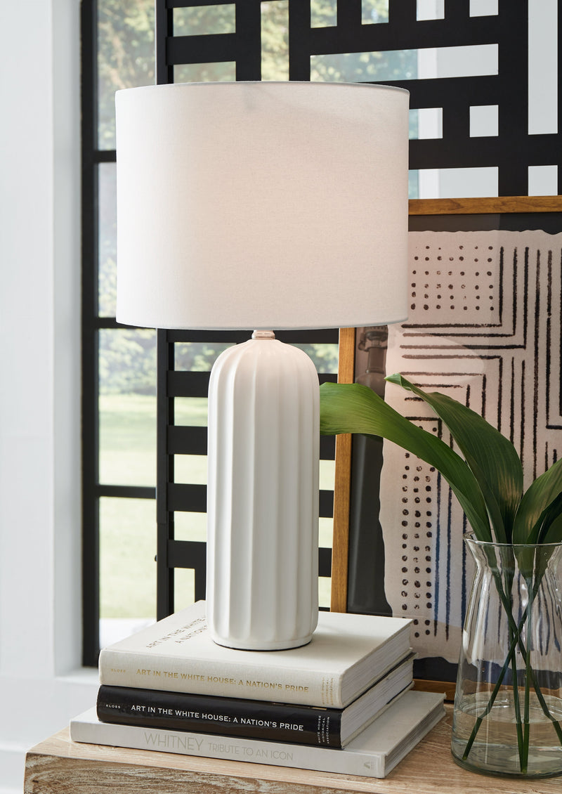 Clarkland Table Lamp (Set of 2) - Lara FurnitureTable Lamp